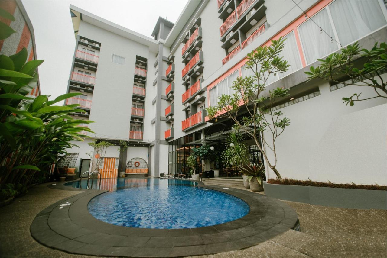 The Bountie Hotel And Convention Centre Sukabumi Εξωτερικό φωτογραφία