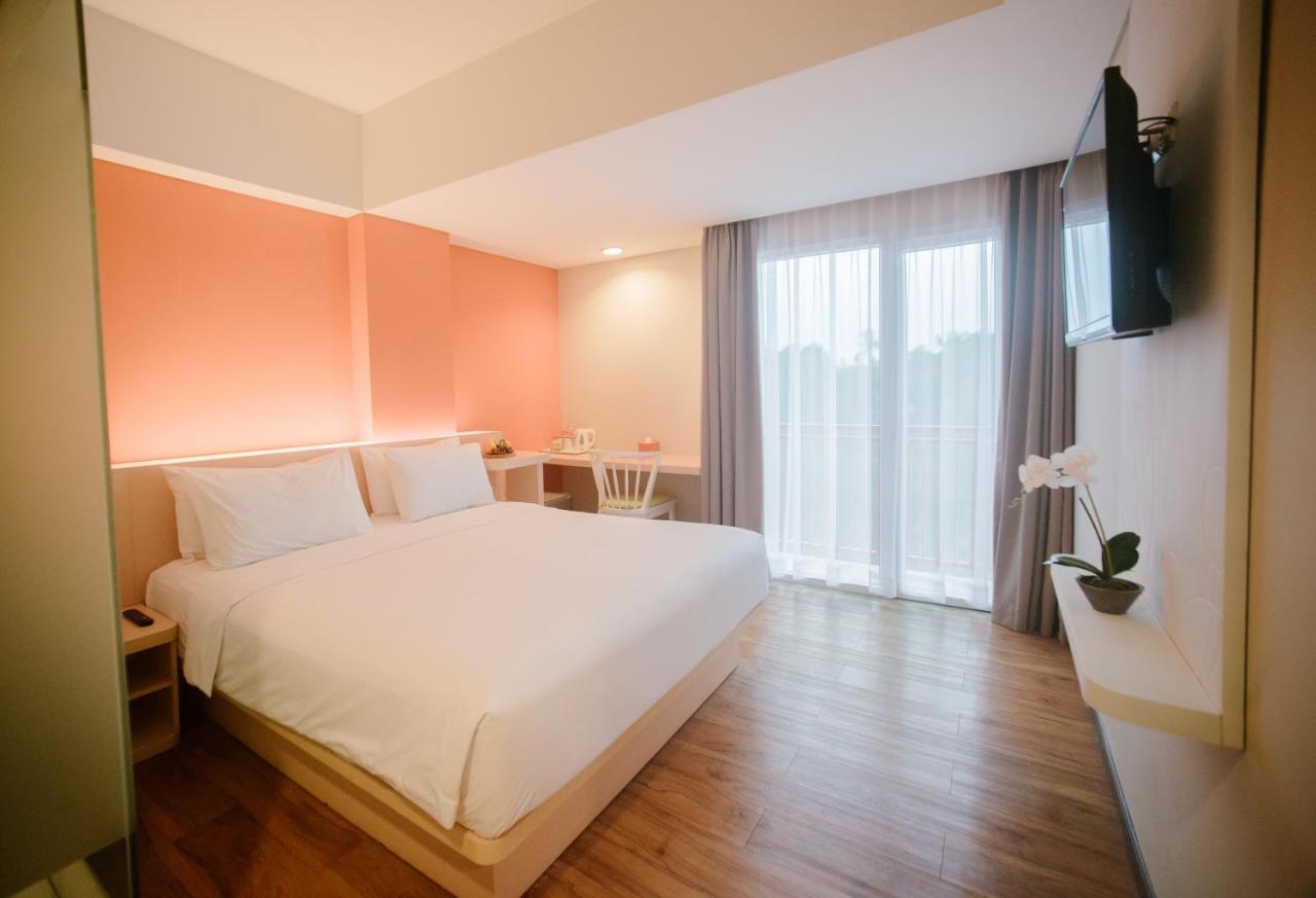 The Bountie Hotel And Convention Centre Sukabumi Εξωτερικό φωτογραφία