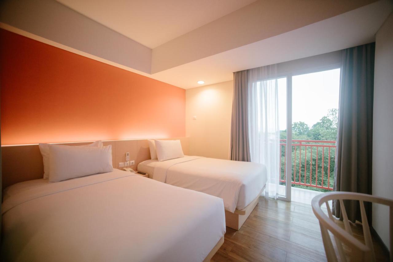 The Bountie Hotel And Convention Centre Sukabumi Εξωτερικό φωτογραφία