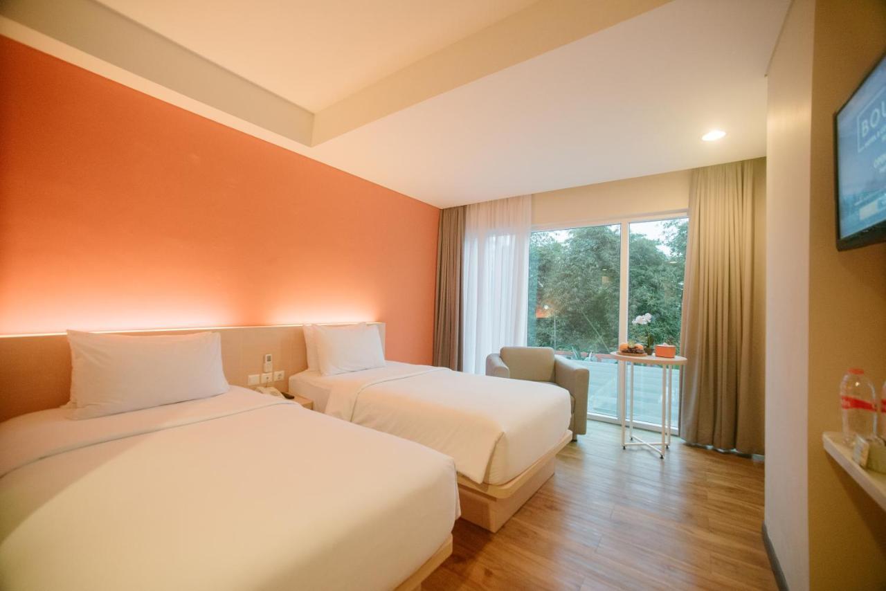 The Bountie Hotel And Convention Centre Sukabumi Εξωτερικό φωτογραφία