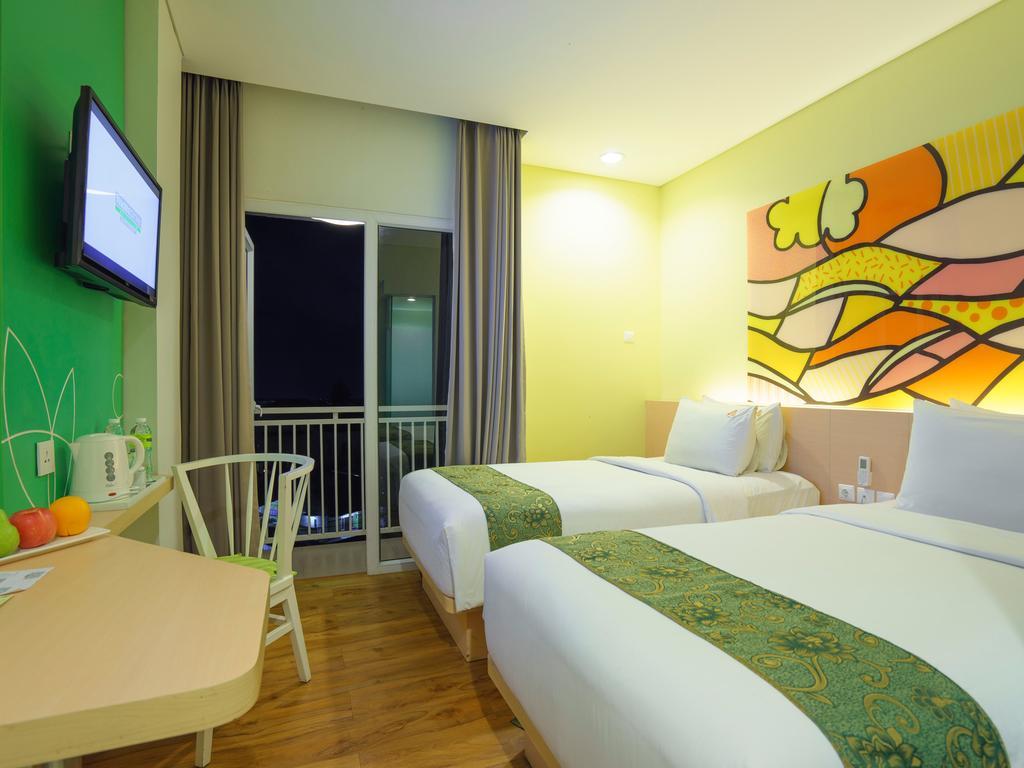 The Bountie Hotel And Convention Centre Sukabumi Εξωτερικό φωτογραφία